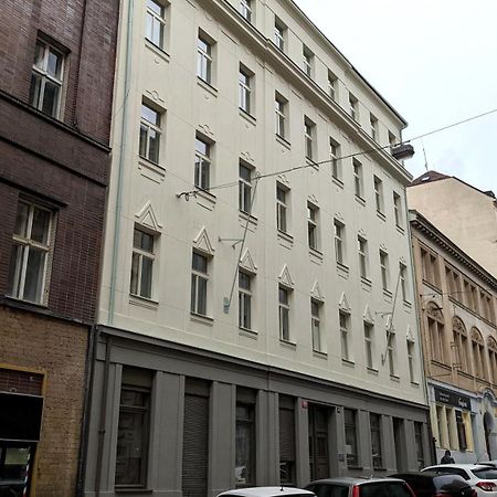 Black & White Apartment Prague By Wenceslas Square And Muzeum Luaran gambar